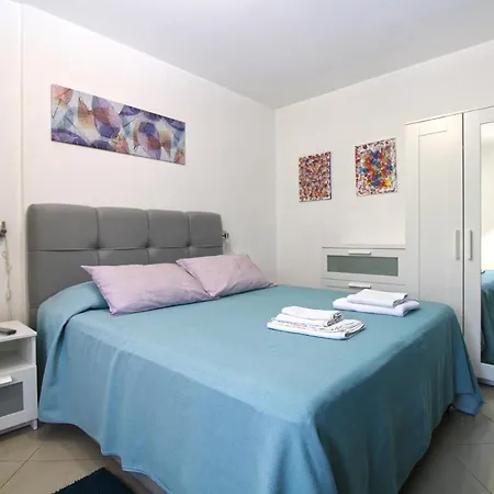 Surida 1303 Apartment Pula