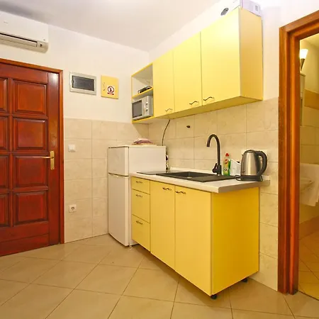 Surida 1303 Apartment *