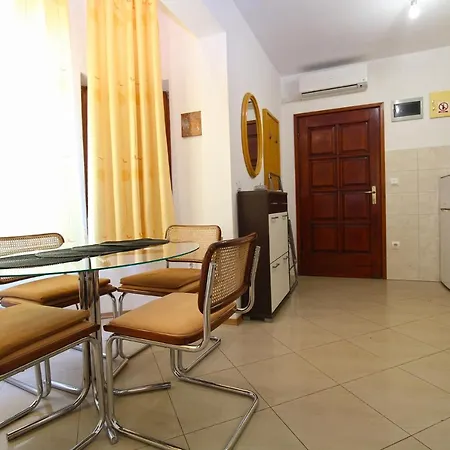 Surida 1303 Apartment *