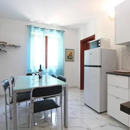 Surida 1303 Pula